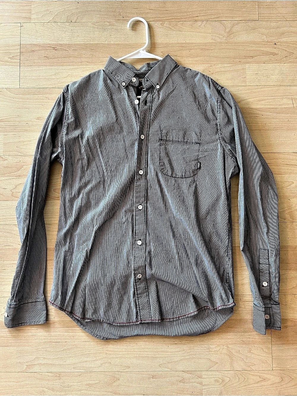 Vans Men's Striped Button Down Size Medium